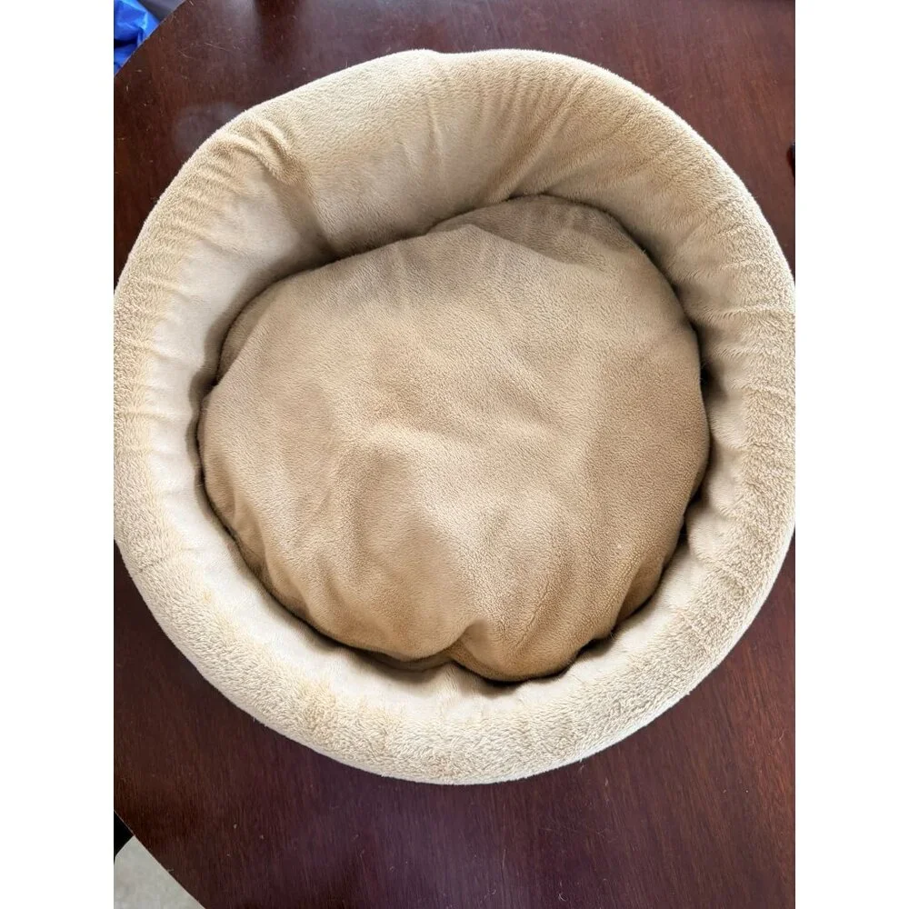 Plush Round Pet Bed For Cats Or Small Dogs Beige & Brown 12